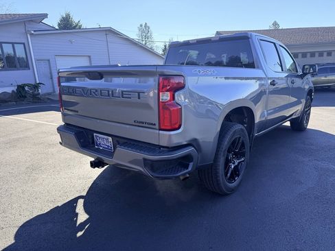 Used 2021 Chevrolet Silverado 1500 Custom w/ LPO, Blackout Package image 5