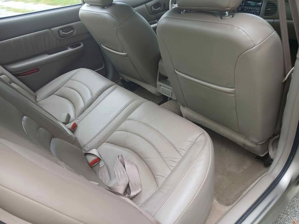 Used 2000 Buick Century Limited w/ 2000 Special Edition Pkg FWD image 12