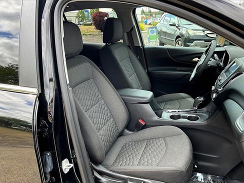 Used 2021 Chevrolet Equinox LT image 10