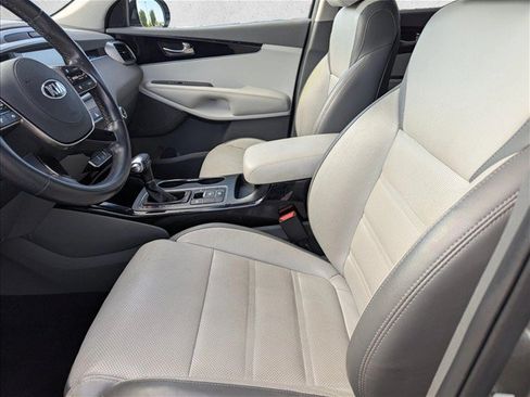 Used 2019 Kia Sorento SX FWD image 24