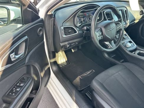 Used 2016 Chrysler 200 Limited w/ Anniversary Edition image 9