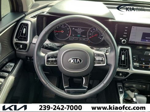 Used 2021 Kia Sorento SX AWD/4WD image 17