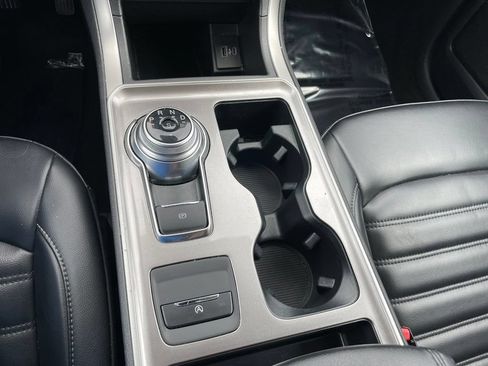 Used 2024 Ford Edge SEL AWD/4WD image 13