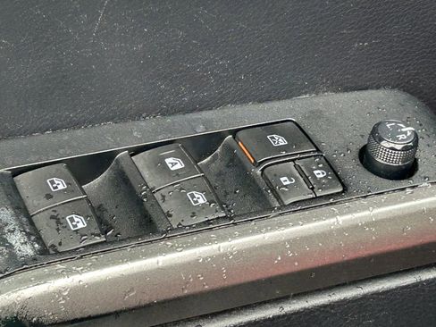 Used 2019 Toyota Tacoma SR5 image 27