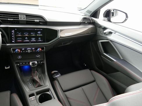 New 2025 Audi Q3 2.0T Premium Plus image 27