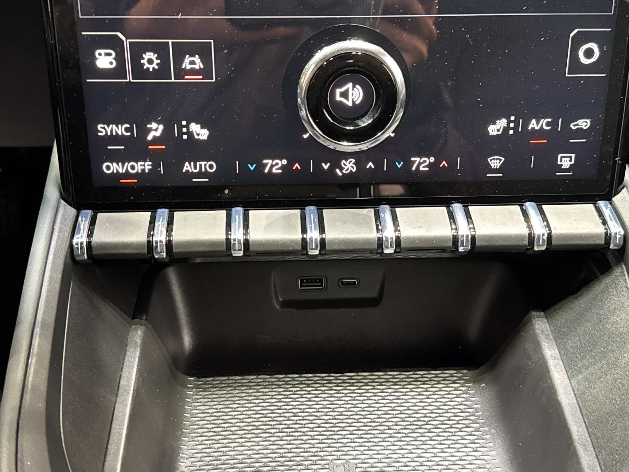New 2027 GMC Terrain AT4 AWD/4WD image 32