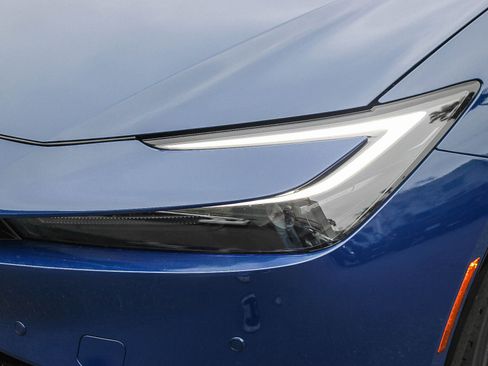 New 2026 Toyota Prius XLE FWD image 5