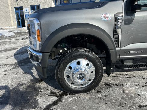 New 2026 Ford F550 4x4 Crew Cab w/ XLT Value Package image 19