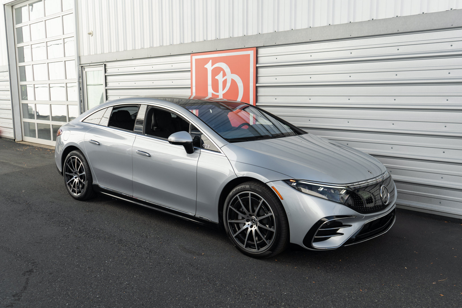 Used 2023 Mercedes-Benz EQS 580 4MATIC Sedan w/ Exclusive Trim Package image 44