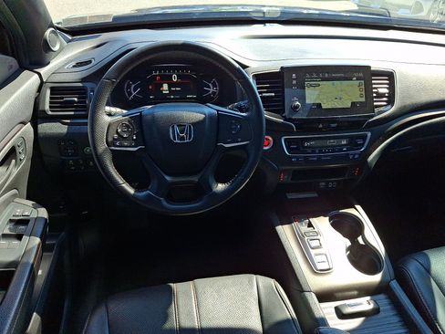 Used 2023 Honda Passport TrailSport image 11