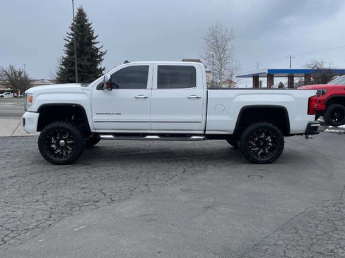 Used 2015 GMC Sierra 2500 Denali w/ Duramax Plus Package image 2