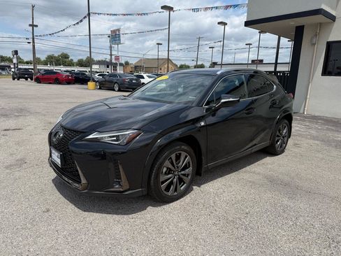 Used 2022 Lexus UX 200 F Sport w/ Accessory Package (Z2) FWD image 2