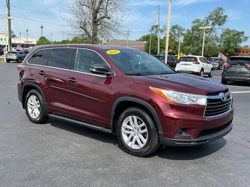 Used 2014 Toyota Highlander LE w/ Preferred Accessory Package AWD/4WD image 32