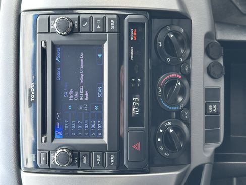 Used 2013 Toyota Tacoma 4x4 Double Cab w/ SR5 Pkg image 33