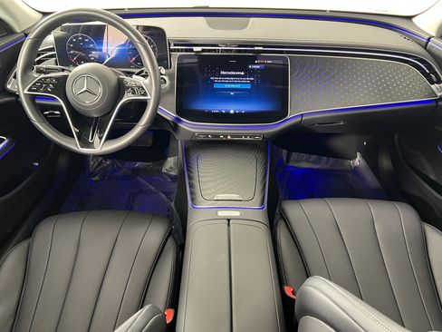 Certified 2024 Mercedes-Benz E 350 4MATIC Sedan image 22