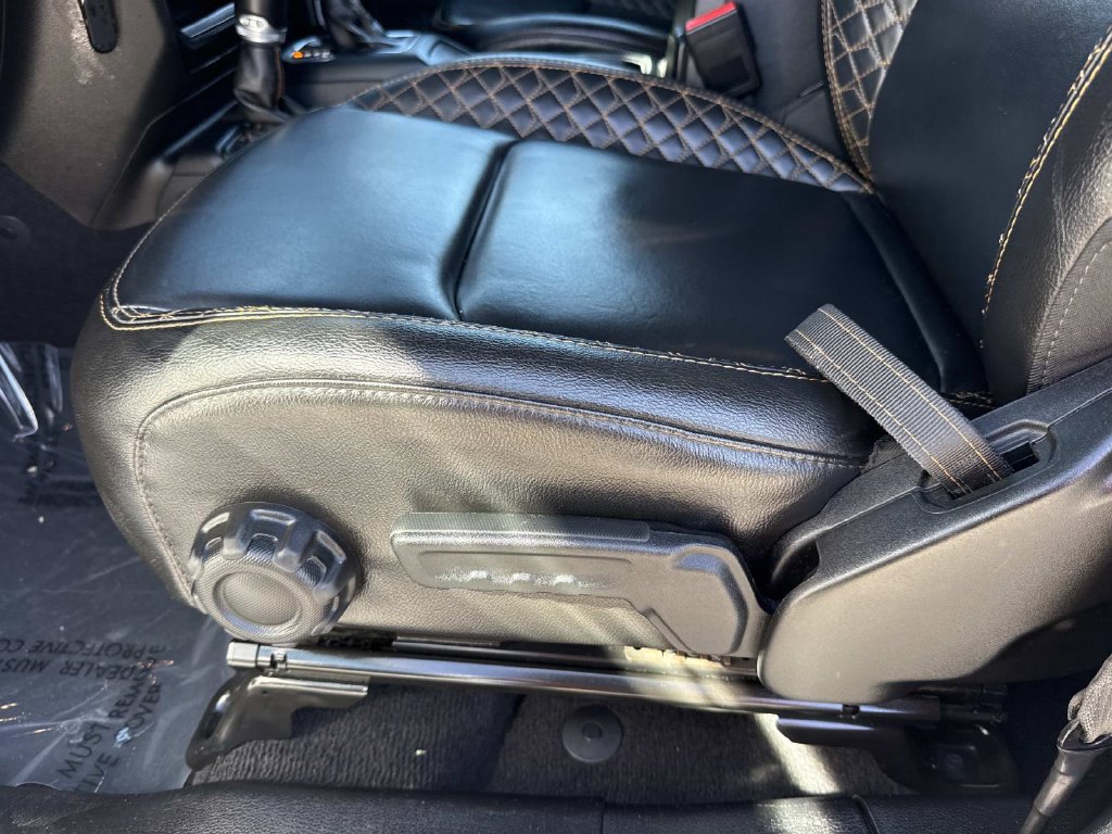 Used 2021 Jeep Wrangler Unlimited Sahara AWD/4WD image 27