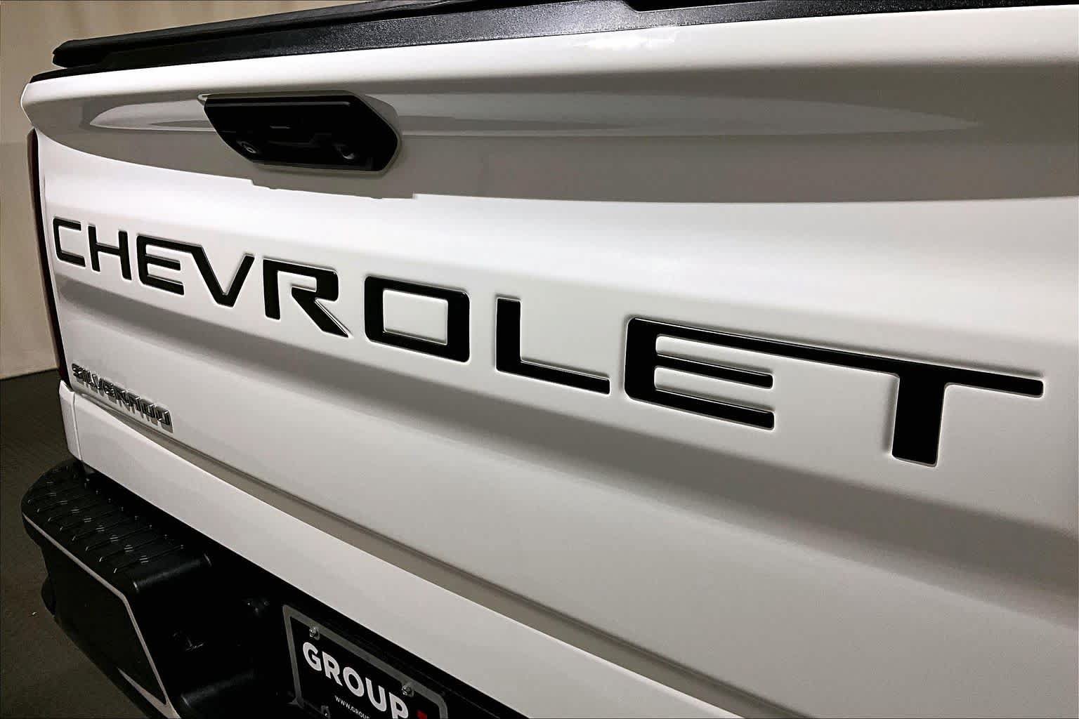 Used 2023 Chevrolet Silverado 1500 LT AWD/4WD image 31