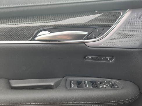 New 2025 Cadillac XT5 Sportv w/ LPO, Red Accent Package image 16