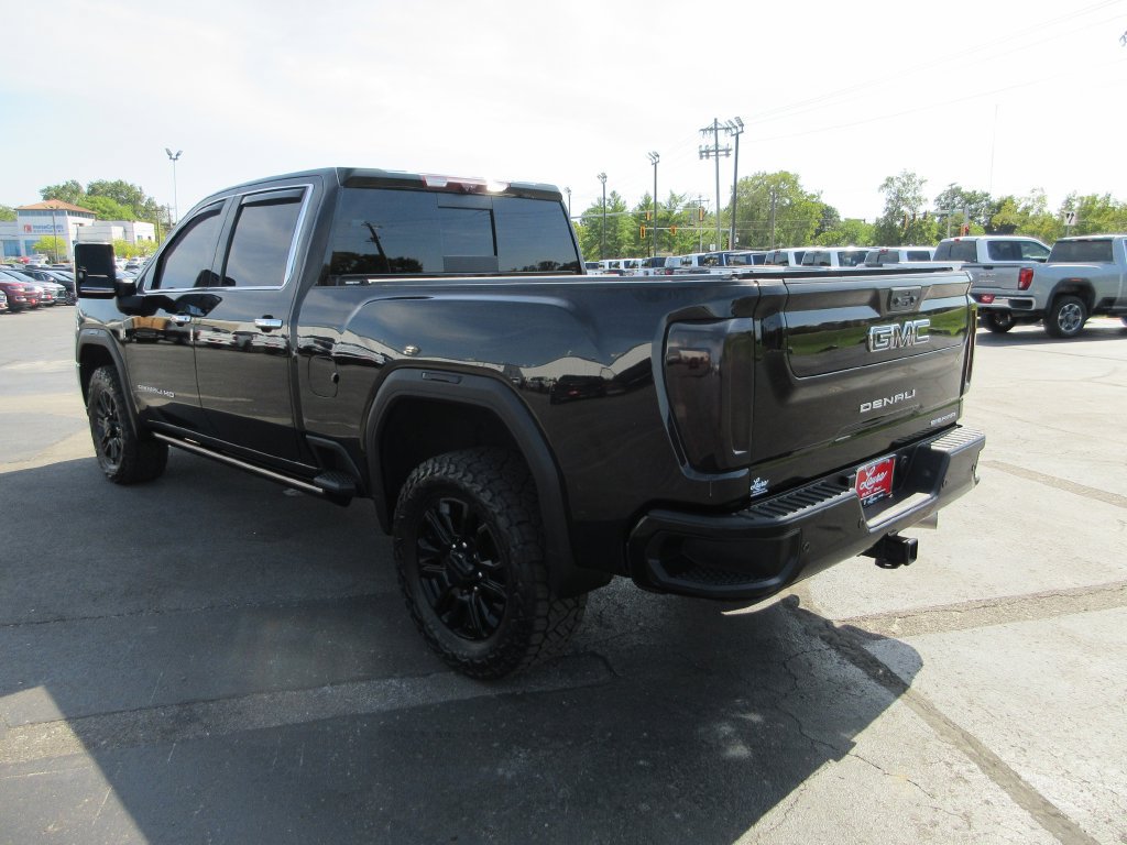 Used 2023 GMC Sierra 2500 Denali w/ Denali Black Diamond Edition AWD/4WD image 9