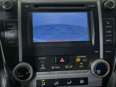 Used 2013 Toyota Camry SE FWD image 24