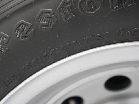 Used 2017 Ford Transit 350 XL image 22