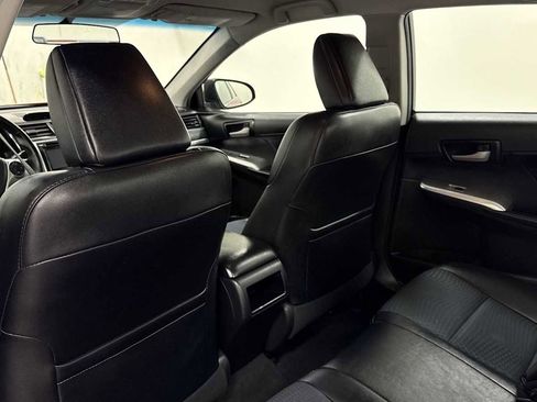 Used 2014 Toyota Camry SE image 24