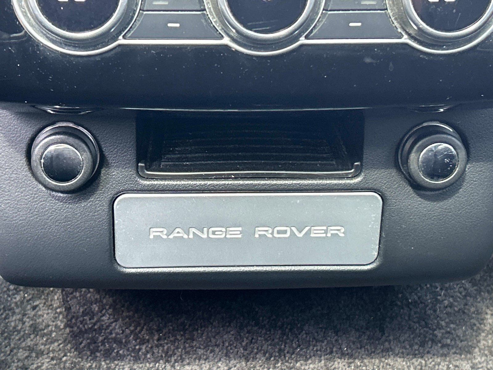 Used 2017 Land Rover Range Rover HSE AWD/4WD image 25