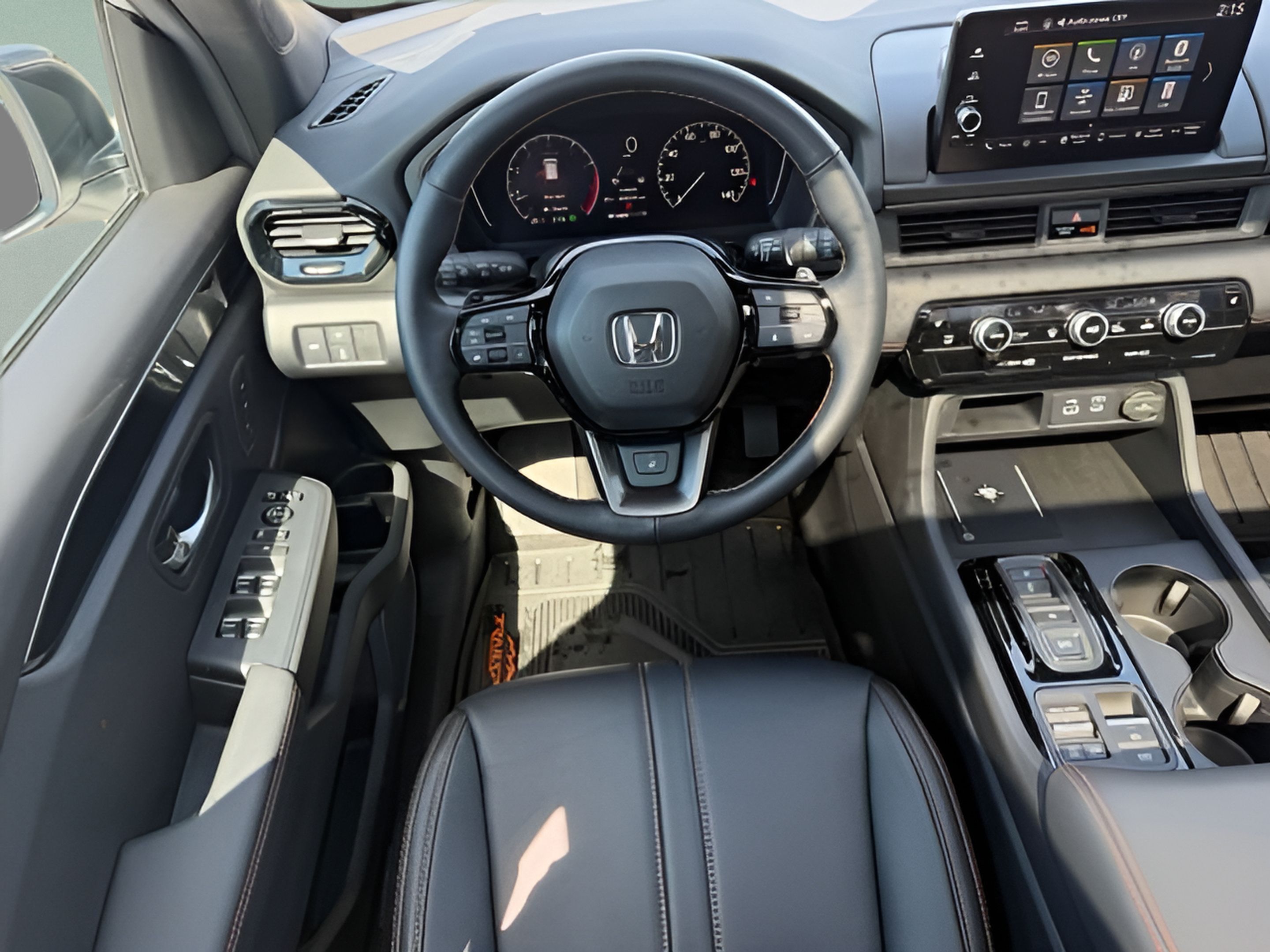 Certified 2025 Honda Pilot TrailSport image 10