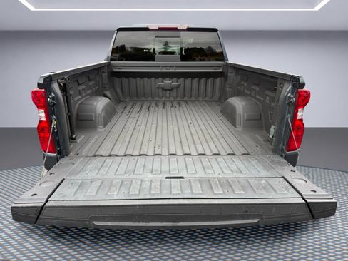 Used 2021 Chevrolet Silverado 1500 LT w/ Convenience Package II AWD/4WD image 9