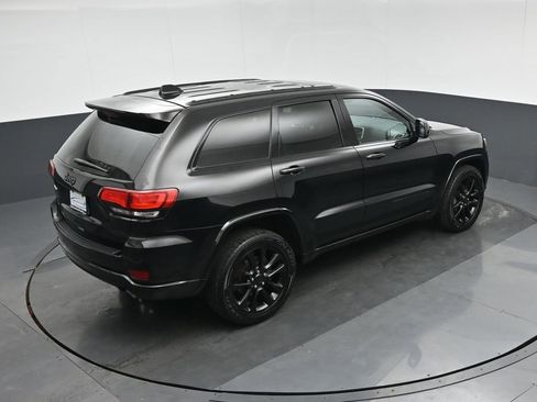 Used 2017 Jeep Grand Cherokee Altitude image 63