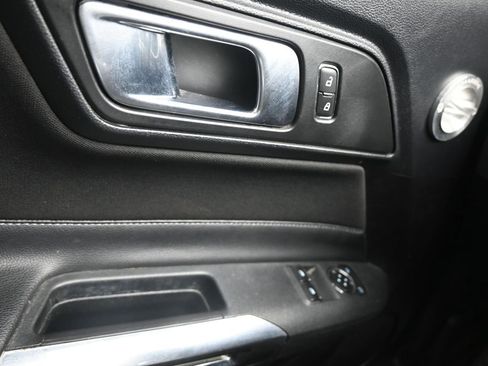 Used 2022 Ford Mustang GT w/ Black Accent Package RWD image 13