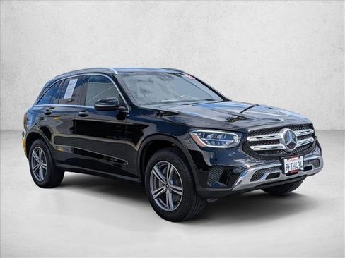 Certified 2022 Mercedes-Benz GLC 300 image 3