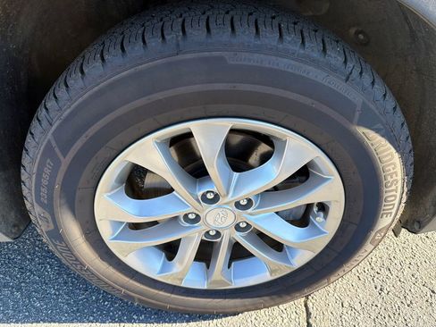 Used 2020 Hyundai Santa Fe SEL image 12