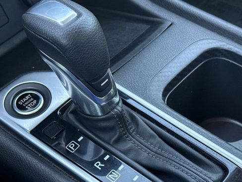 Certified 2023 Nissan Sentra SV FWD image 16