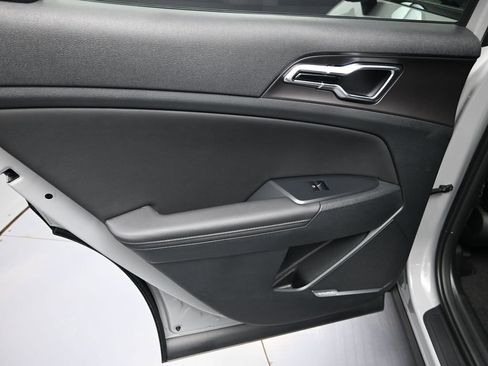 New 2026 Kia Sportage SX image 30