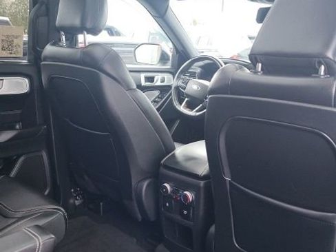 Used 2020 Ford Explorer ST w/ ST Street Pack image 23