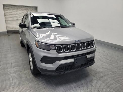 Used 2023 Jeep Compass Sport AWD/4WD image 14