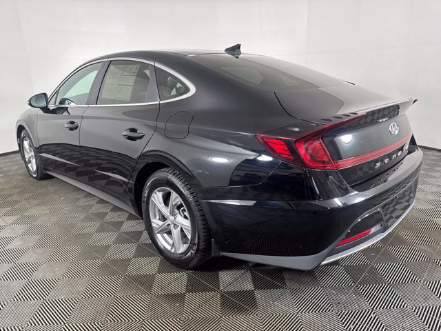 Used 2023 Hyundai Sonata SE w/ Preferred Accessory Package FWD image 6