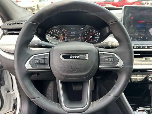 Used 2024 Jeep Compass Latitude w/ Sun and Sound Group AWD/4WD image 26