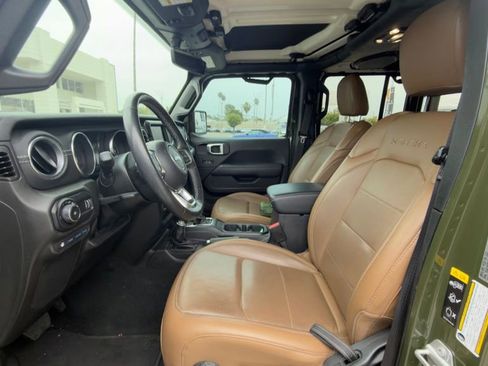 Used 2023 Jeep Wrangler Unlimited Sahara w/ Cold Weather Group AWD/4WD image 7