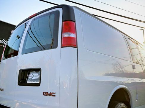Used 2024 GMC Savana 2500 w/ Driver Convenience Package image 11