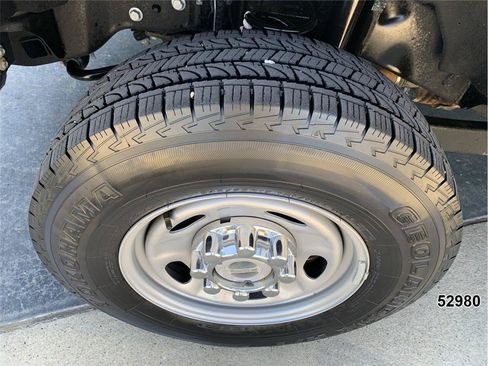 Used 2019 Ford F250 XL w/ Power Equipment Group AWD/4WD image 23