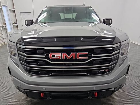 Certified 2025 GMC Sierra 1500 AT4 w/ AT4 Premium Package AWD/4WD image 4