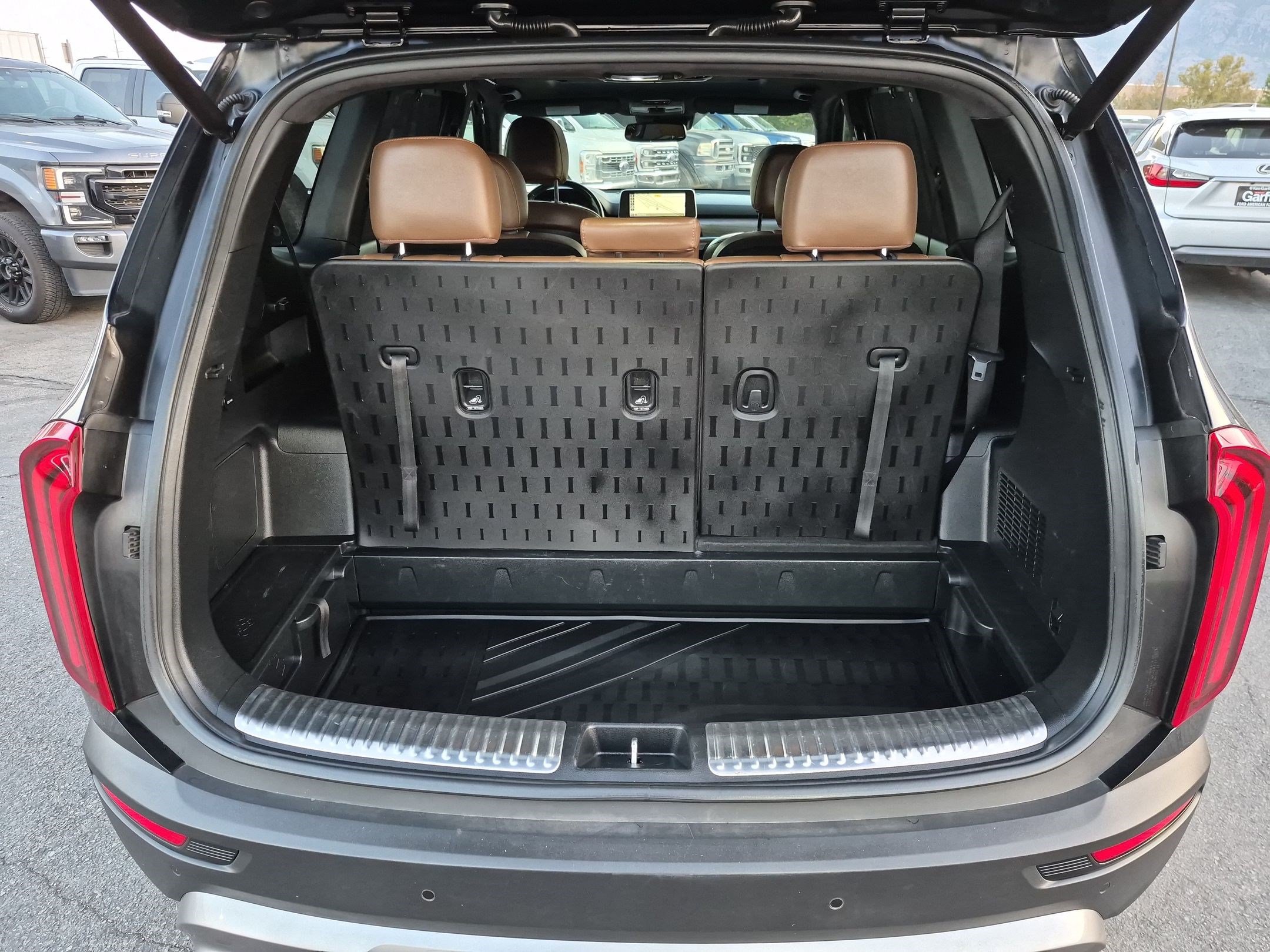 Used 2020 Kia Telluride SX w/ SX Prestige Package AWD/4WD image 32