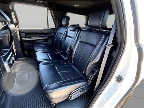 Used 2021 Ford Expedition XLT AWD/4WD image 20