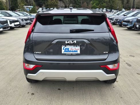 New 2026 Kia Niro LX image 4