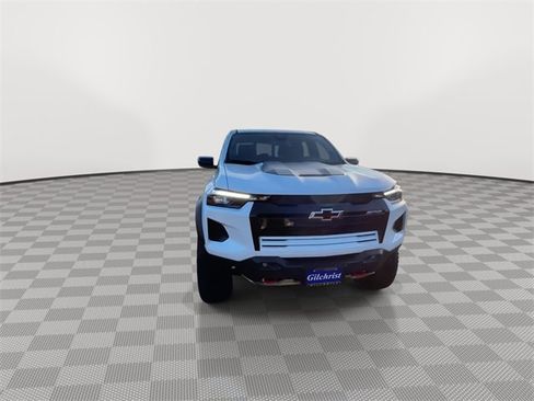 Certified 2024 Chevrolet Colorado ZR2 w/ ZR2 Convenience Package III image 3