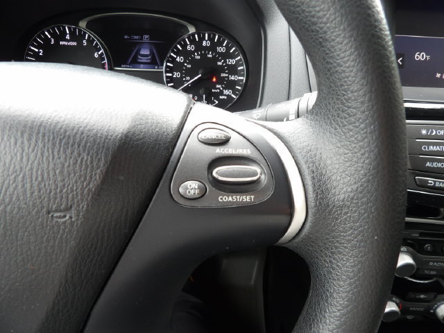 Used 2019 Nissan Pathfinder S AWD/4WD image 23