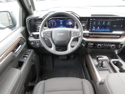 New 2026 Chevrolet Silverado 1500 LT Trail Boss w/ Safety Package AWD/4WD image 18