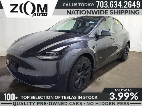 Used 2023 Tesla Model Y Long Range AWD/4WD image 1